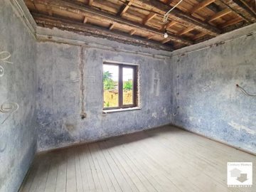 large1790775090
