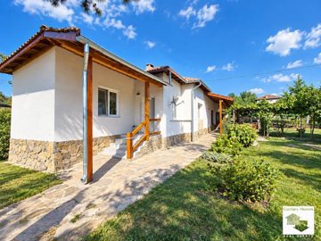 1 - Pavlikeni, House