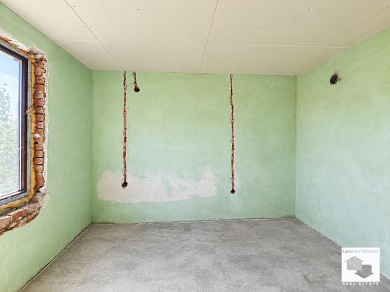 Image No.15-4 Bed House for sale