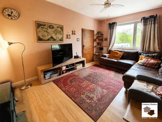 Image No.13-2 Bed House for sale