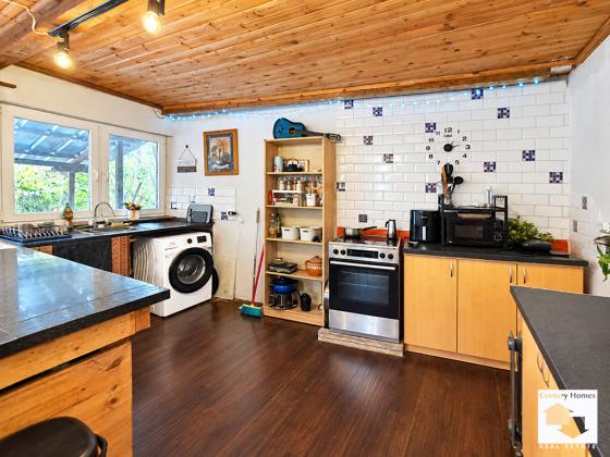 Image No.9-2 Bed House for sale