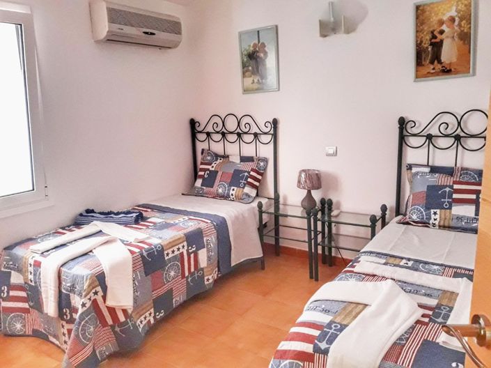 Image No.18-4 Bed Villa for sale