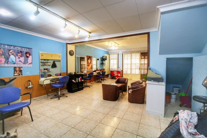 Image No.5-Commercial à vendre à Es Castell