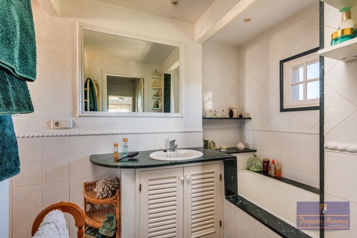 Image No.22-12 Bed Villa for sale