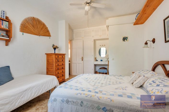 Image No.27-12 Bed Villa for sale