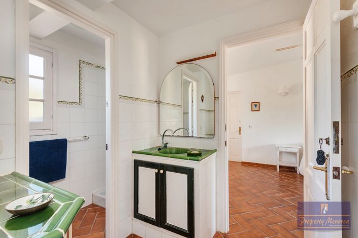 Image No.34-12 Bed Villa for sale