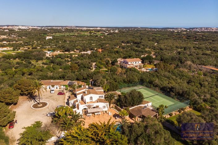 Image No.7-12 Bed Villa for sale