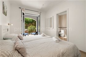 Image No.23-5 Bed Villa for sale