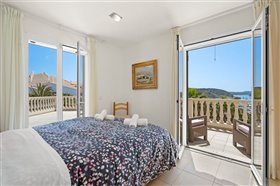 Image No.18-4 Bed Villa for sale
