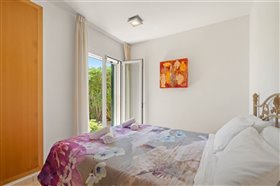 Image No.25-4 Bed Villa for sale