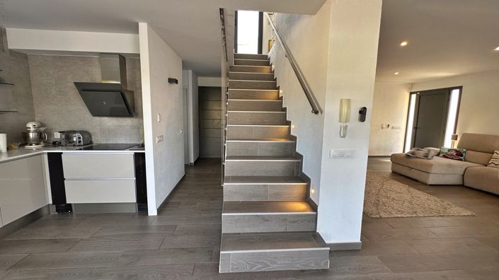 Image No.11-3 Bed Villa for sale