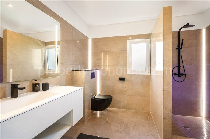 Image No.11-Villa de 4 chambres à vendre à Cala Llonga