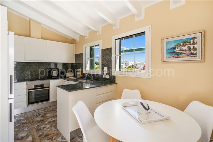 Image No.3-Villa de 4 chambres à vendre à Cala Llonga