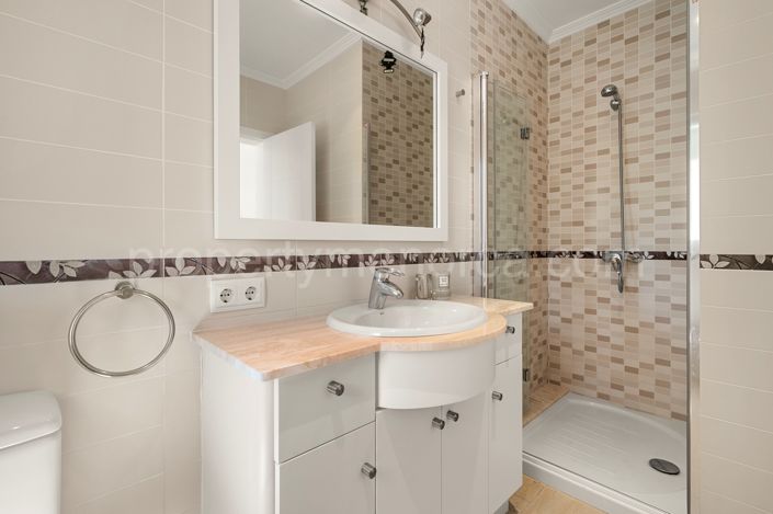 Image No.26-5 Bed Villa for sale