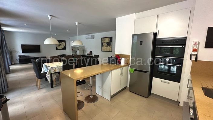 Image No.3-Villa de 4 chambres à vendre à Port D'addaya