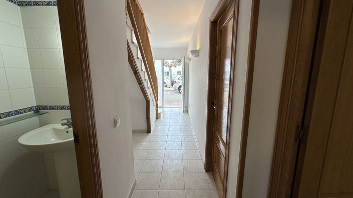 Image No.29-3 Bed Townhouse for sale