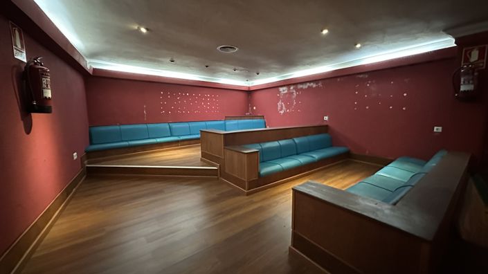 Image No.34-3 Bed Commercial for sale