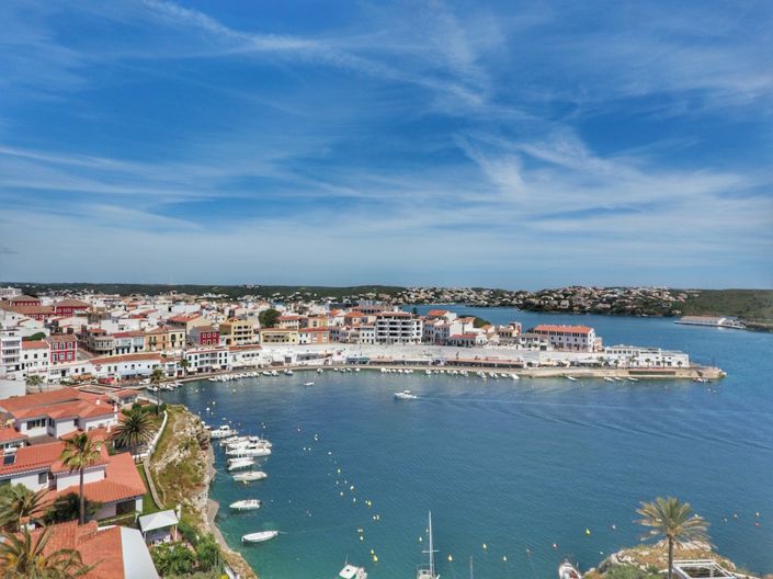 Image No.45-3 Bed Commercial for sale