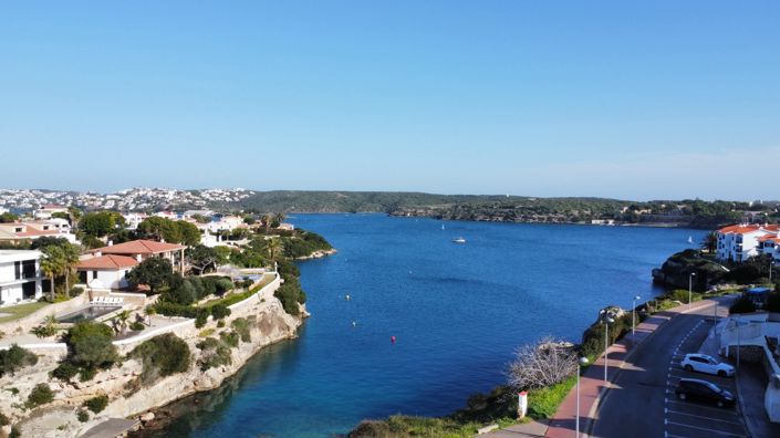 Image No.5-3 Bed Commercial for sale