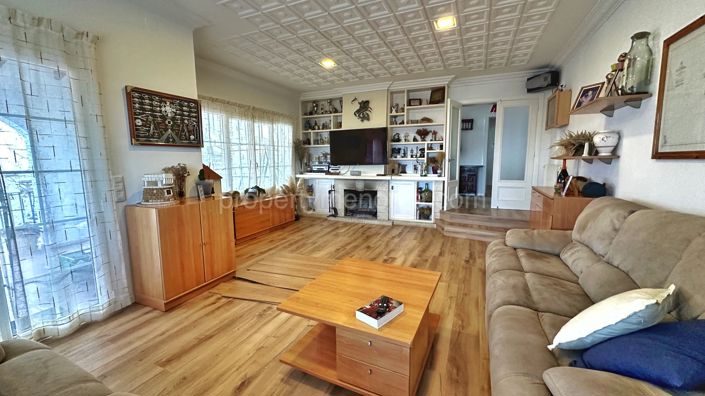 Image No.33-5 Bed Villa for sale