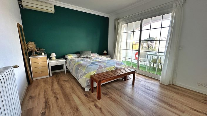 Image No.5-5 Bed Villa for sale