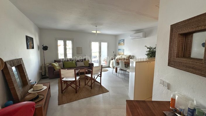 Image No.10-3 Bed Apartment for sale