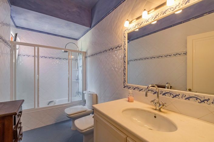 Image No.31-7 Bed Villa for sale