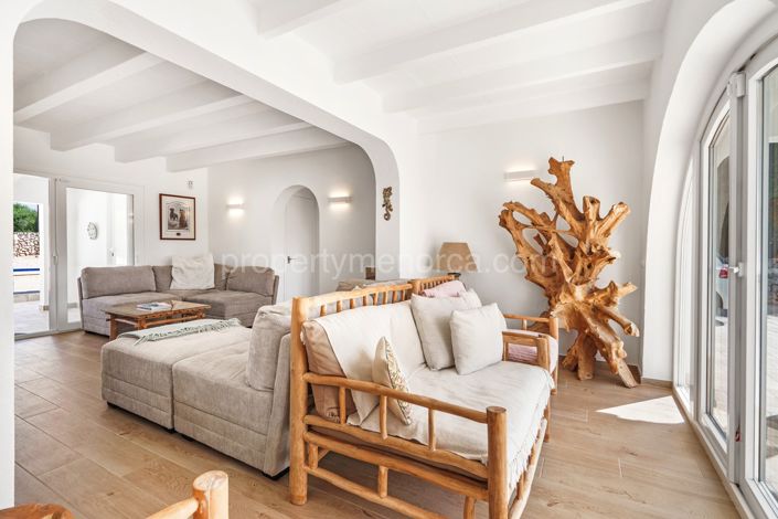 Image No.11-3 Bed Villa for sale