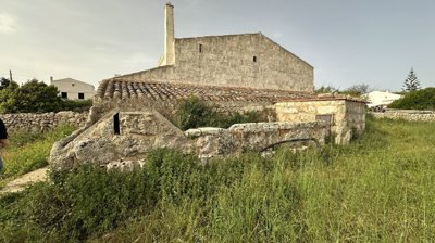 1 - Torret, Villa
