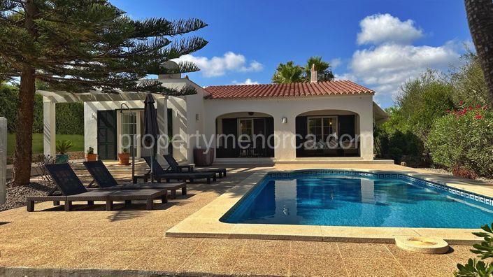 Image No.1-3 Bed Villa for sale