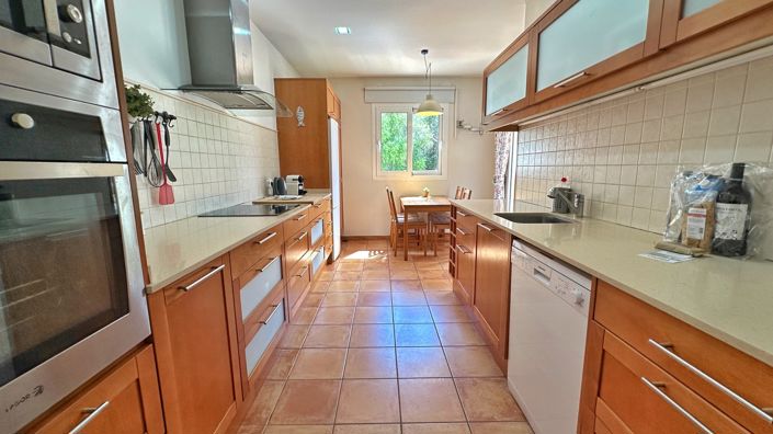 Image No.11-4 Bed Villa for sale