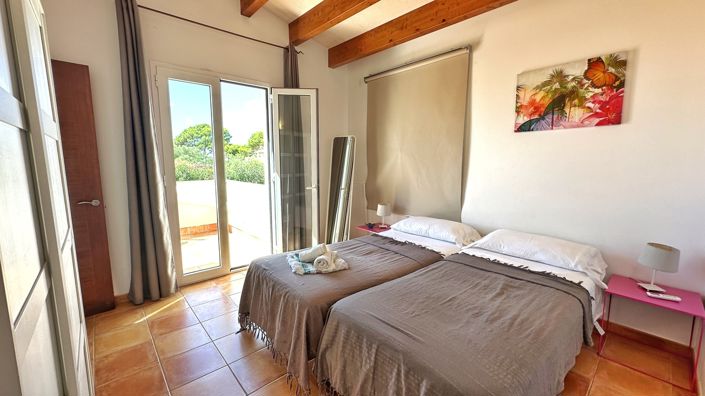 Image No.29-4 Bed Villa for sale