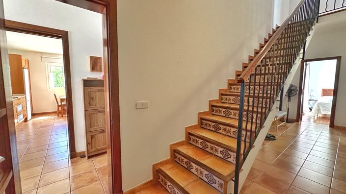 Image No.10-4 Bed Villa for sale