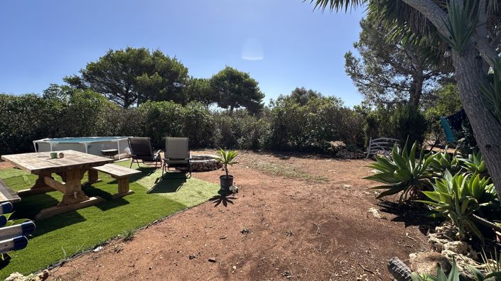 Image No.1-2 Bed Villa for sale