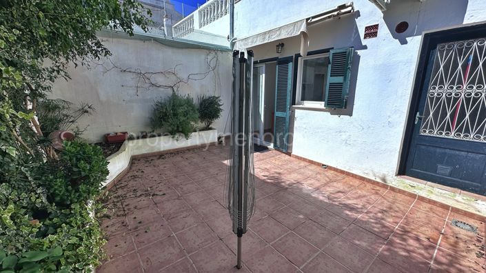 Image No.17-2 Bed Townhouse for sale