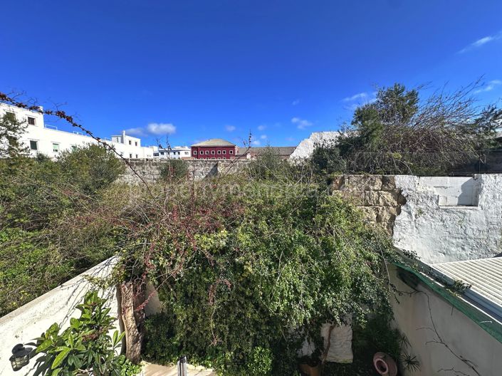 Image No.29-2 Bed Townhouse for sale