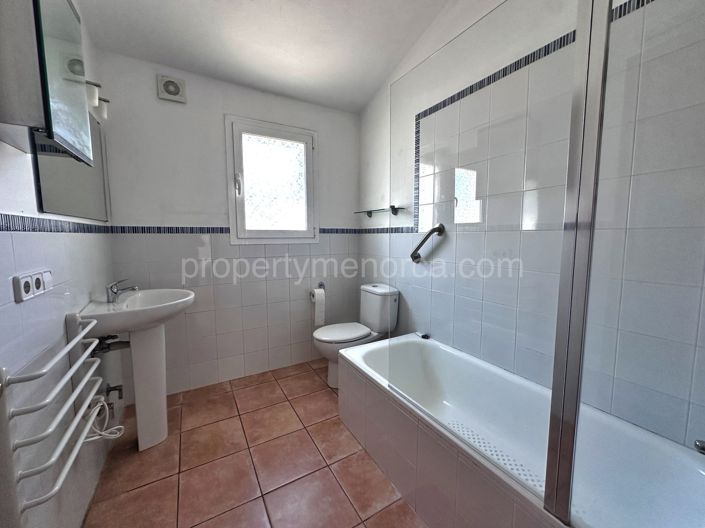 Image No.33-2 Bed Townhouse for sale