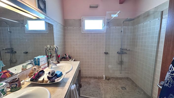 Image No.22-3 Bed Villa for sale