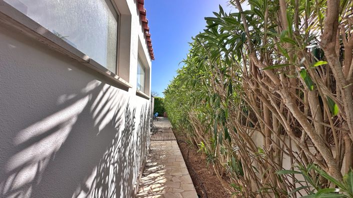 Image No.26-3 Bed Villa for sale