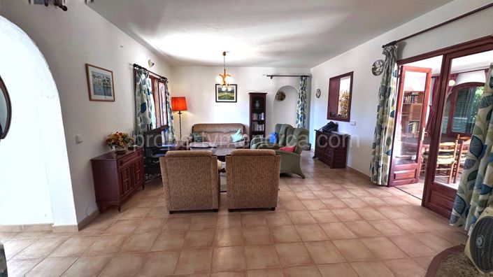 Image No.10-3 Bed Villa for sale