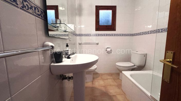Image No.24-3 Bed Villa for sale