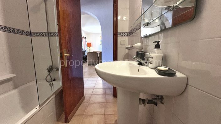 Image No.25-3 Bed Villa for sale