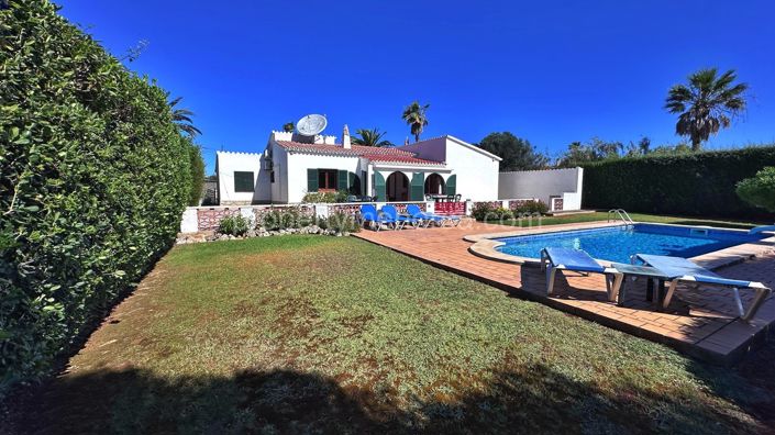 Image No.28-3 Bed Villa for sale