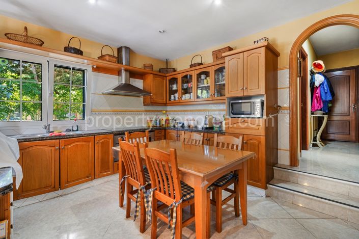 Image No.14-5 Bed Villa for sale
