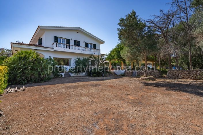 Image No.2-5 Bed Villa for sale
