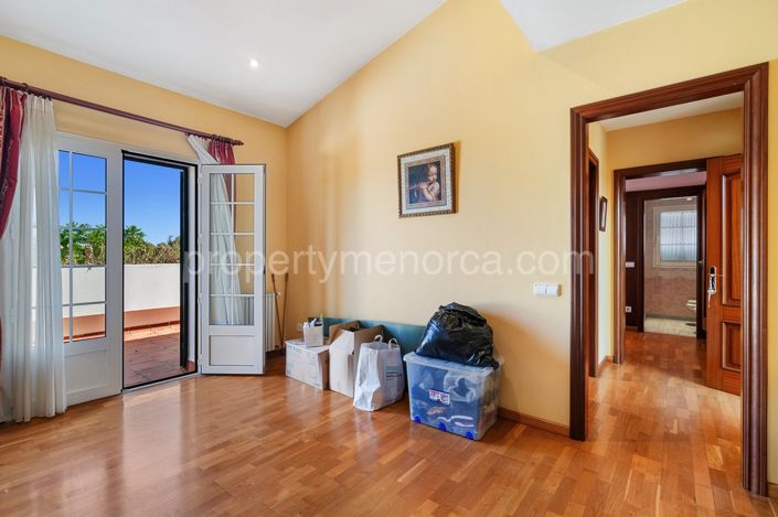 Image No.35-5 Bed Villa for sale