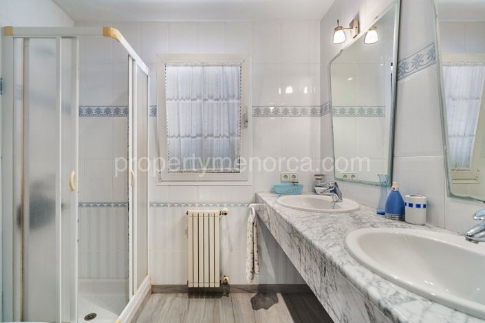Image No.36-5 Bed Villa for sale