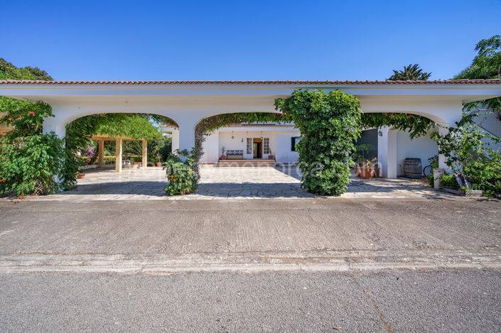 Image No.4-5 Bed Villa for sale