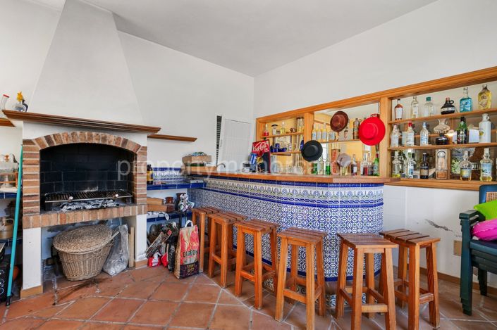 Image No.41-5 Bed Villa for sale