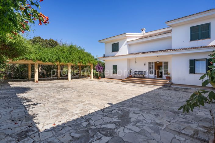 Image No.5-5 Bed Villa for sale